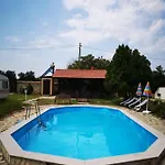 Little Oasis Campeggio Ezerets