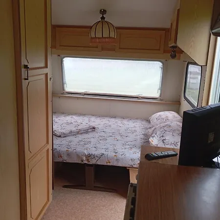 Little Oasis Ezerets