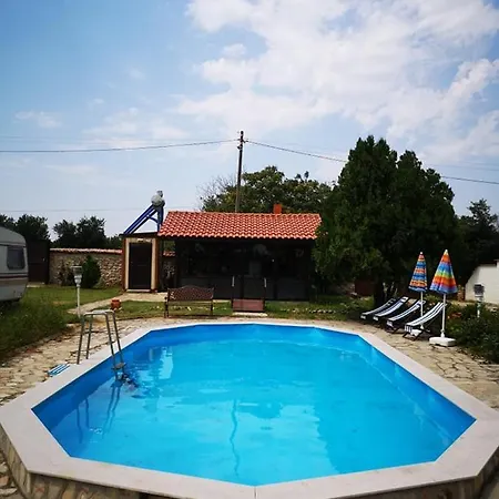Little Oasis Campingplatz Ezerets