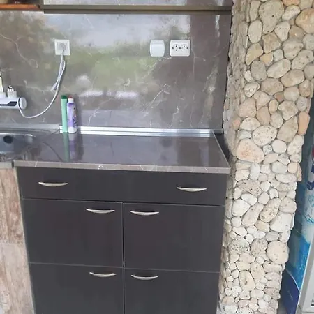 Little Oasis مكان تخييم *