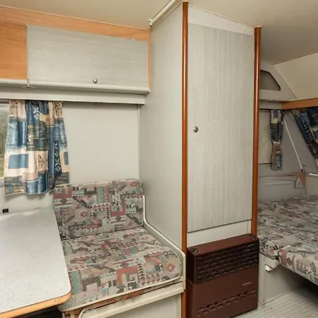 مكان تخييم Little Oasis