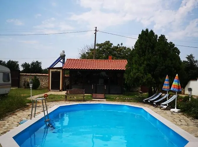 Little Oasis キャンプ場 Ezerets